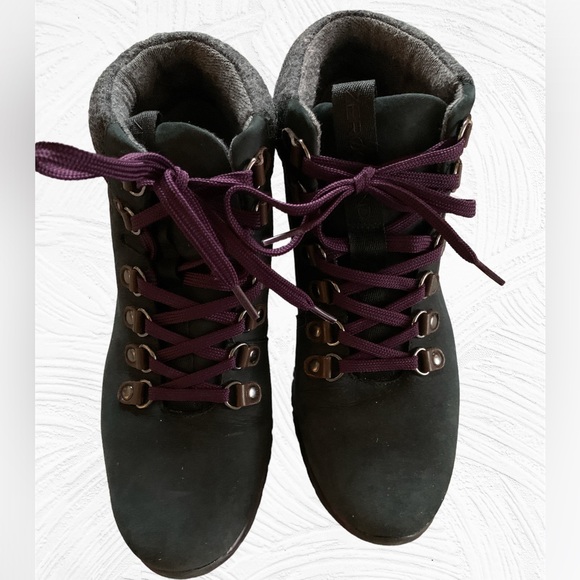 COLE HAAN ~ Hiking Boot Waterproof ZERO GRAND Size 6.5 M - Picture 3 of 6